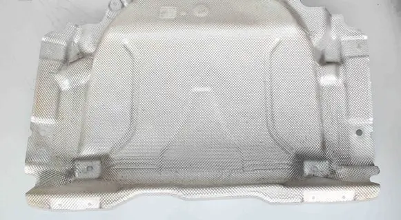 Volvo XC90 Heat shield in engine bay 31449361