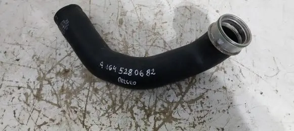 Mercedes-Benz ML W164 Intercooler hose/pipe A1645280682