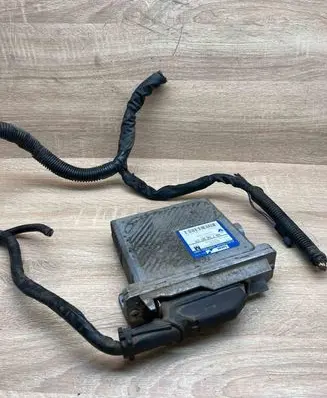 Mitsubishi Carisma Engine control unit/module ECU 7700867274 R04080007D