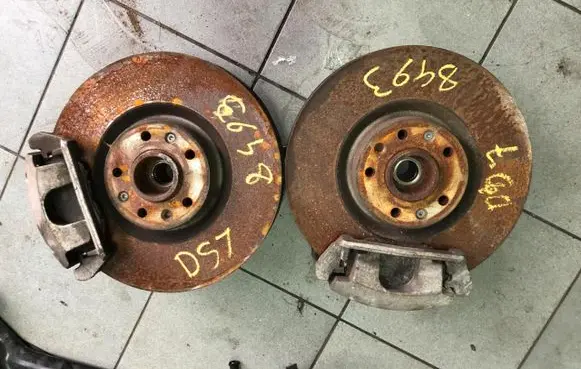 Citroen DS7 Crossback Front wheel hub spindle knuckle