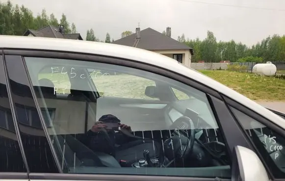 BMW 2 F45 Rear door window glass SZYBADRZWI