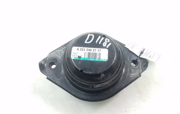 Mercedes-Benz R W251 Engine mount bracket A2512402717