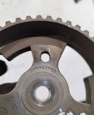 Peugeot 5008 Crankshaft gear 9657477580