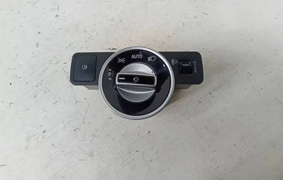 Mercedes-Benz E W212 Light switch