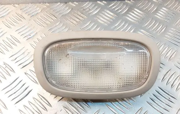 Jeep Grand Cherokee (WJ) Rear seat light