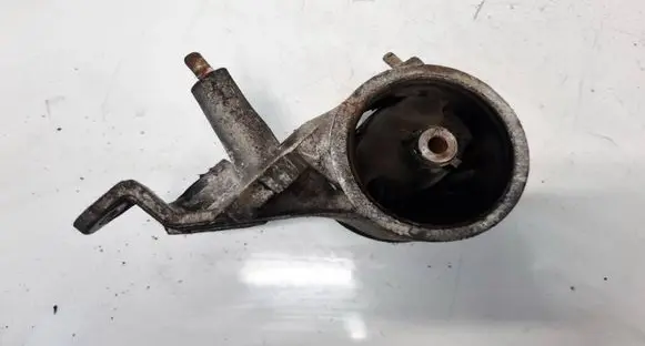 Daihatsu Sirion Engine mount bracket 