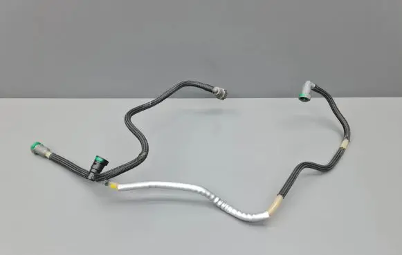 Jaguar XF X250 Fuel return line/hose 