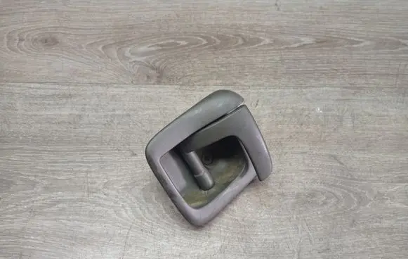 Volvo V70 Engine bonnet (hood) release handle 30634786