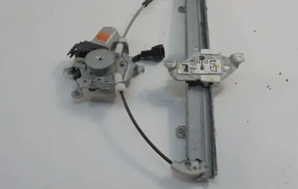 Nissan Tiida C11 Front door window regulator with motor 80731ED00A