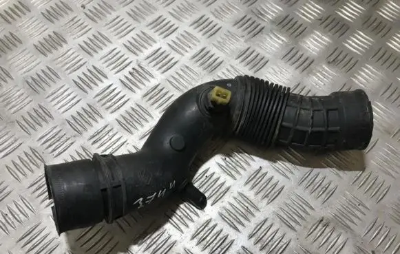 Renault Megane I Air intake hose/pipe 7700866642