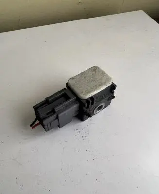 Hyundai Santa Fe Airbag deployment crash/impact sensor 959202B000 SA320080000