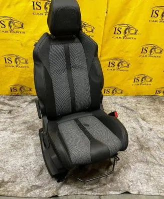 Peugeot 3008 II Front driver seat 