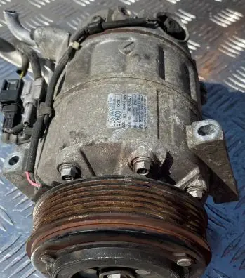 Infiniti M Y51 Air conditioning (A/C) compressor (pump) VQ35 92600CY09E