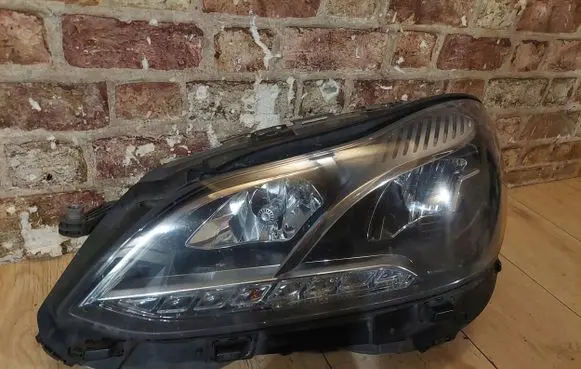 Mercedes-Benz E W212 Headlight/headlamp