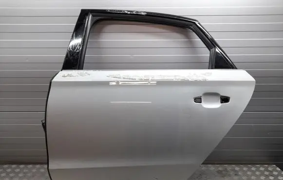 Audi A8 S8 D4 4H Rear door 4H0833311