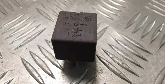 Renault Laguna II Other relay 03525