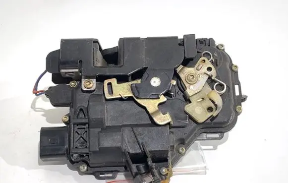 Seat Leon (1M) Front door lock 