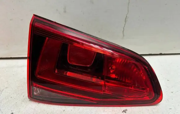 Volkswagen Golf VII Tailgate rear/tail lights 5GM945093B 00006045 2SD01197805