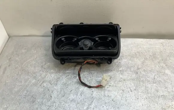 BMW 5 F10 F11 Cup holder front 9206401 162083