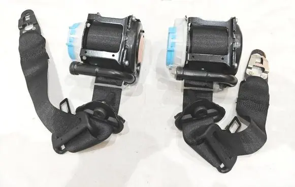 Mercedes-Benz SLK R172 Front seatbelt A1728602485