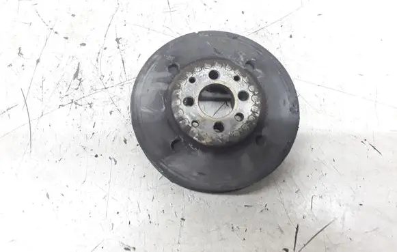 Volkswagen Golf IV Crankshaft pulley 038105243
