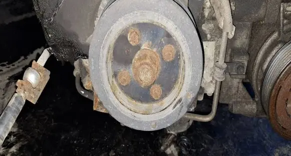 Volvo S60 Crankshaft pulley 