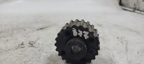 Audi A4 S4 B5 8D Camshaft pulley/ VANOS 028105263A