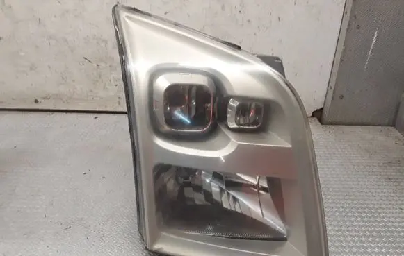 Ford Transit Headlight/headlamp 20B735