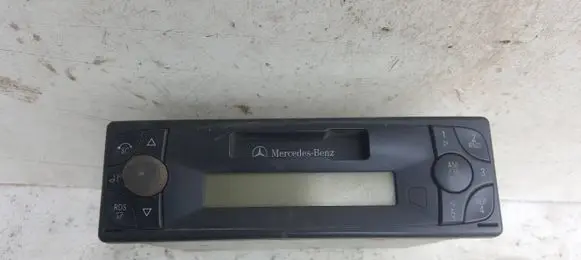 Mercedes-Benz Vito Viano W639 Radio/CD/DVD/GPS head unit A0048201286
