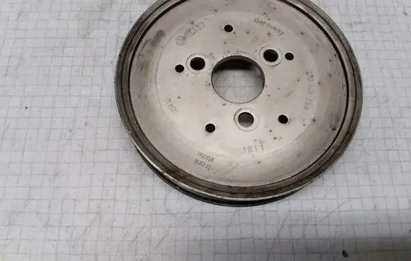 Audi A6 S6 C5 4B Power steering pump pulley 059145255