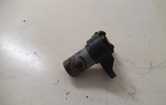 Hyundai Tucson JM Crankshaft position sensor 3935023700