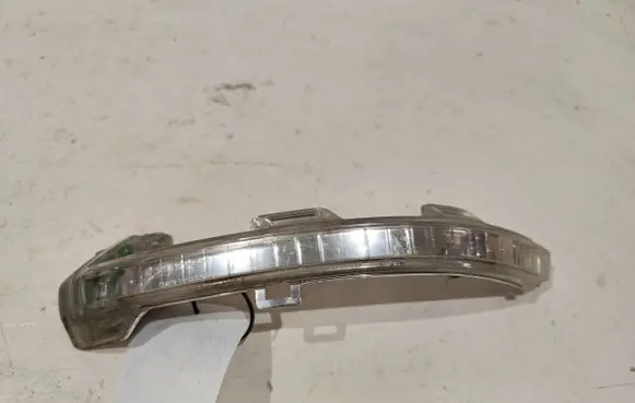 Volkswagen PASSAT B8 Mirror indicator light 3G0949101