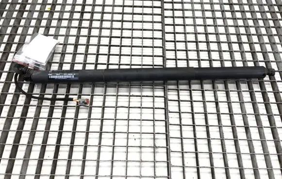 Ford Mondeo MK V Shock absorber/damper mounting bracket DS73-N402A55-AD