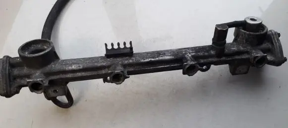 Mercedes-Benz C W202 Fuel main line pipe 1110780745