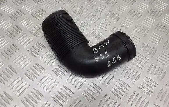BMW 5 E39 Intake resonator 1744461