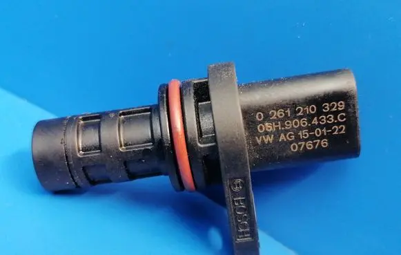 Audi A3 S3 8V Crankshaft position sensor 06H906433C 0261210329