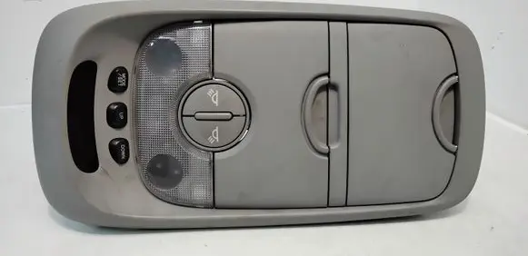 KIA Sorento Front seat light Y01G940A03E000 20040706
