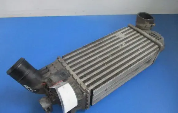 Citroen C5 Intercooler radiator 9683009680