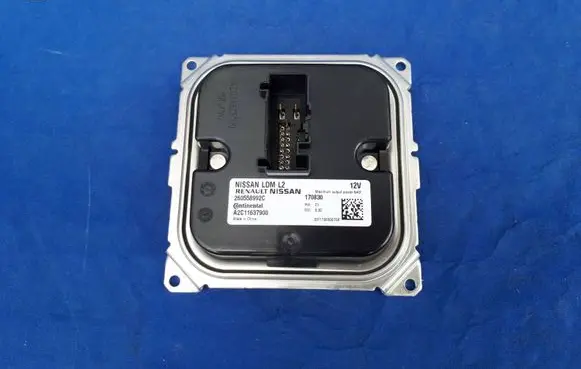 Nissan Leaf II (ZE1) Light module LCM 260558992C