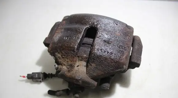 Skoda Octavia Mk2 (1Z) Front brake caliper