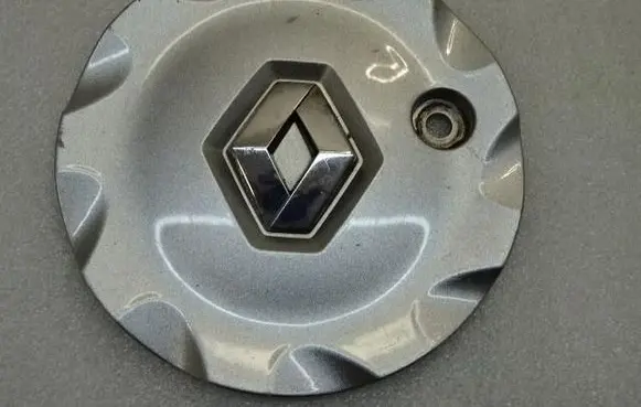 Renault Megane II R13 wheel hub/cap/trim 8200412202