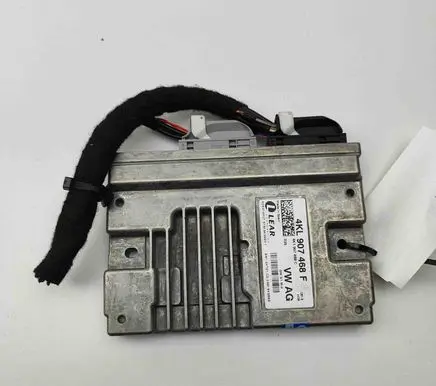 Porsche Cayenne (9Y0 9Y3) Gateway control module 4K1907468C 4KL907468F