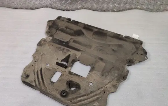 Ford Kuga III Engine splash shield/under tray