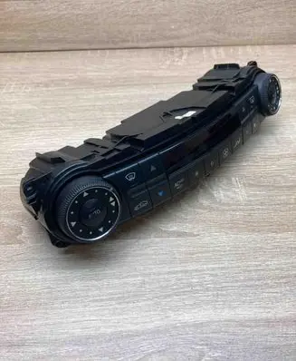 Mercedes-Benz E W211 Climate control unit 2118300685 H24400055010