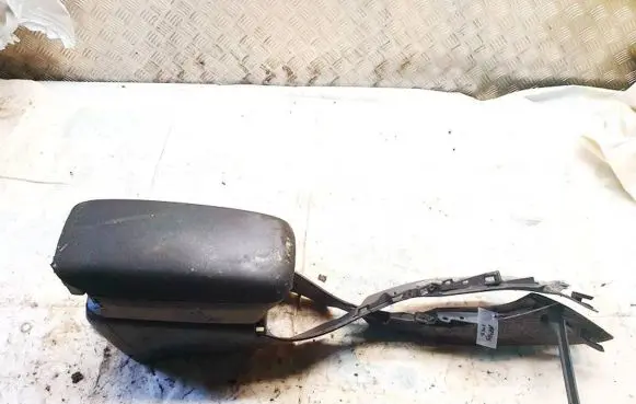 Toyota Avensis T250 Armrest