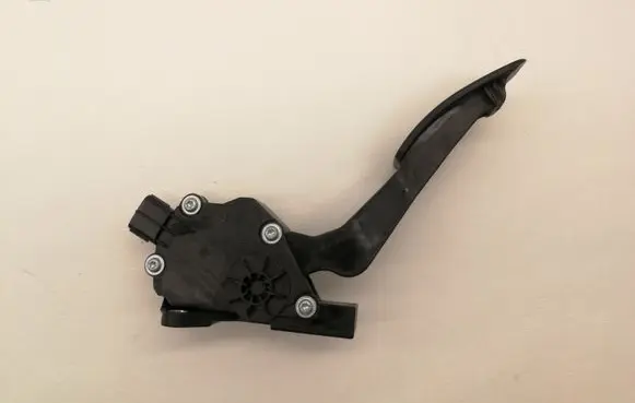 Subaru Outback Accelerator throttle pedal 36010AG140