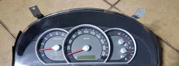 KIA Sorento Speedometer (instrument cluster) 940133E190