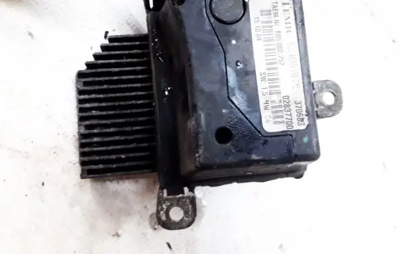 Volkswagen Phaeton Coolant fan relay 885002757 885.002.757
