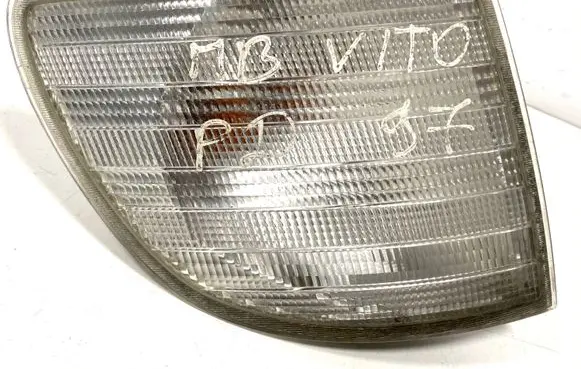 Mercedes-Benz Vito Viano W638 Front fog light