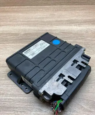 Audi A6 S6 C4 4A Gearbox control unit/module 01N927733AC 5WP2115 WithPlug